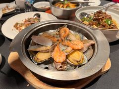 石锅原汁海鲜汇-鲁采LU STYLE(新天地店)