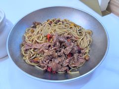 鲜辣牛肉拌粉-粉观右江西鲜辣米粉(天地店)