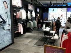 -PUMA品牌自营折扣店(百联奥特莱斯店)