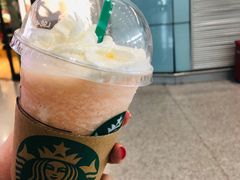 恋恋桃桃星冰乐-星巴克(天津滨海国际机场1店)