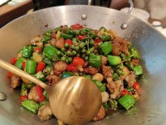 -渔语鱼新川菜Bistro(万象天地店)