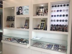 -明月眼镜(三坝店)
