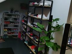 -思迈威健身(积玉桥万达店)