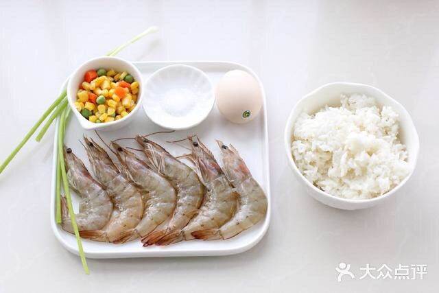 虾仁蛋炒饭