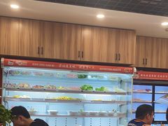 -哈尔滨小酒馆·鲜肉现穿自助烧烤(康新花园店)