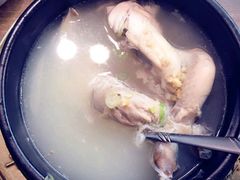 -长寿参鸡汤(朝韩风情街店)