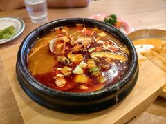 -WOW LUCKY创意韩料(龙阳广场店)