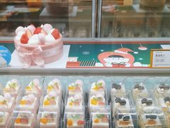 面包甜点陈列柜-仟吉KenGee(西子花苑店)