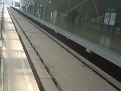 -龙阳路磁悬浮列车总站-停车场