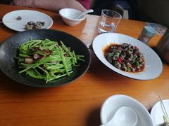 -莲餐厅·湖北菜·潜江小龙虾店(愚园路店)