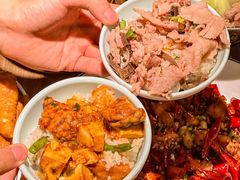 -肖四女乐山跷脚牛肉(滨江天街店)