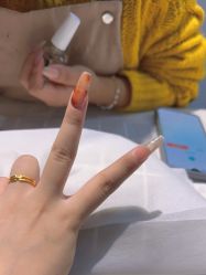 -UGIRL有个美甲