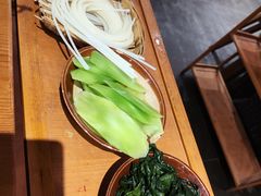 -黔有有贵州酸汤夺夺粉火锅(五味十字店)