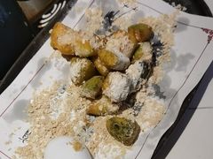 -阿瓦山寨·湘菜现炒·剁椒鱼头王(咸阳总店)