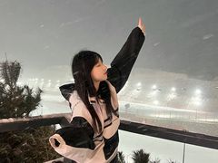 -采薇庄园四季滑雪场