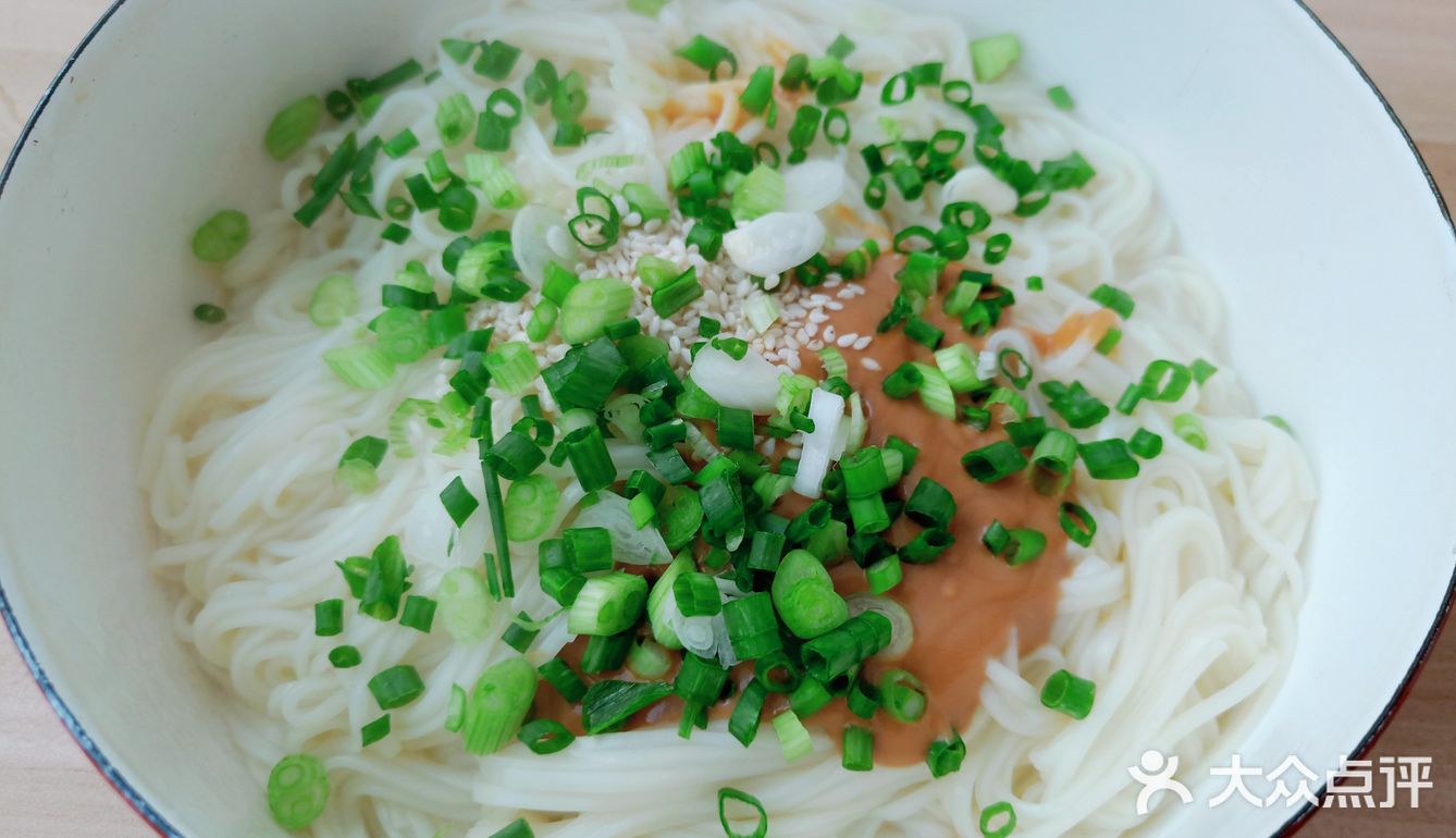 ㊙️家庭版芝麻酱拌面，香气浓郁，好吃到舔盘❗