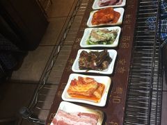 -韩红石板肉(范西路店)