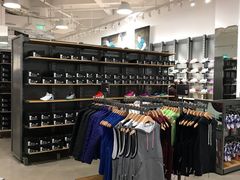 -UNDER ARMOUR(新燕莎奥莱店)