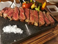 澳洲和牛西冷牛排（M6）-Golden Lily河内巴黎法越料理餐厅(建国西路店)