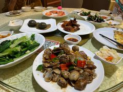 -鹏城人家海鲜酒家·23年老字号(较场尾店)