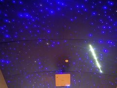 -涨巢·潮玩水疗局