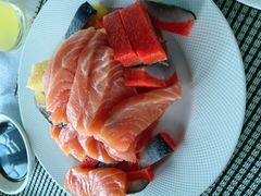 -亚洲国际大酒店·云顶阁旋转自助餐厅