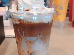 陨落拿铁-luckincoffee瑞幸咖啡(东方都会大厦店)