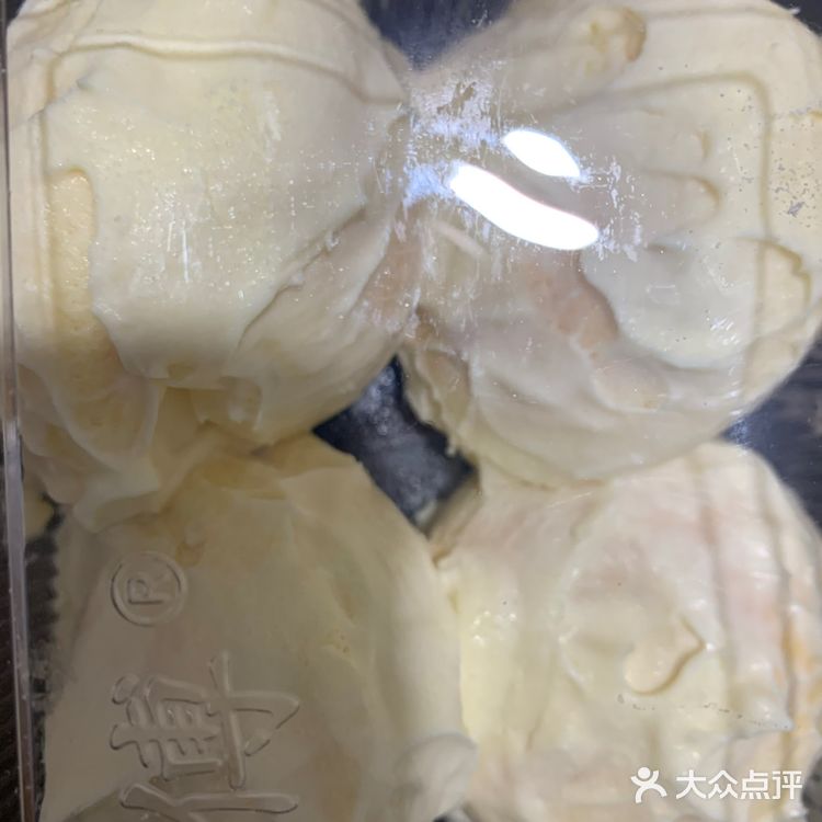 终于买到鲍师傅肉松小贝