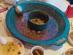 -渔香岛美蛙鱼头火锅(黔灵山公园店)
