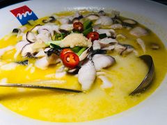 -蜜桃餐厅·伴山(湖滨商业街店)