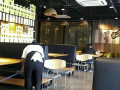 用餐区-72街红烧排骨饭(海珠丽影广场店)