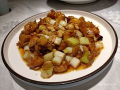 宫爆鸡丁-雲蜀龙阁·金牌水煮鱼(方庄店)