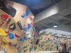 -ROCKPLUS攀岩馆(环宇城店)