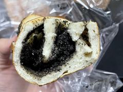 黑芝麻碱水-屋裡·Union Bakery(龙江路店)