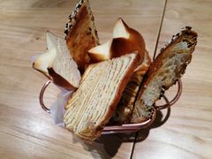 -Dough&Joe团憩(瑞虹天地月亮湾店)