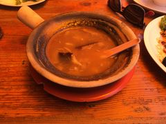 -J Daeng Seafood