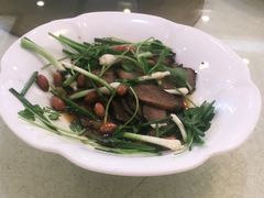 -口衣记鸡饭店