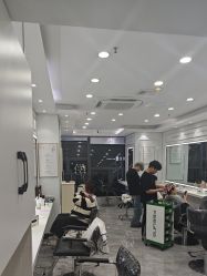 -镁连社·美联社