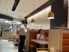 大堂-椰子营·椰子鸡火锅(万象里店)