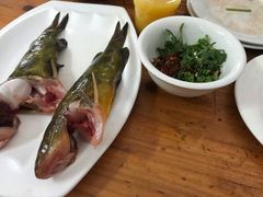 -苗伯妈酸汤火锅