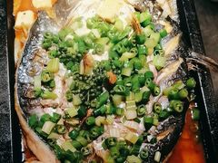 -夯鱼烤鱼·尔滨地标美食(中央商场店)