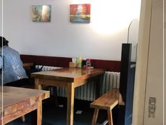 大堂-丽虹云南过桥米线(兴工街店)