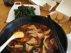 -秦香陕西食府(华贸天地店)