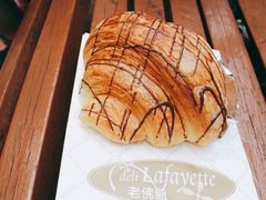朱古力牛角包-老佛爷饼店