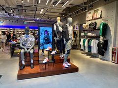 -adidas(正佳广场店)