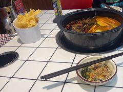 -九街淑芬掌中宝串串公司(内街文化创意园店)