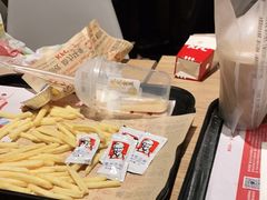 -肯德基(中纬店)