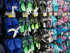 -迪卡侬(西三旗店)