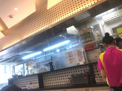 -潮庭港式茶餐厅·熊仔奶茶(同济广场店)