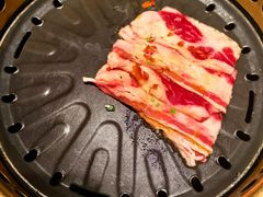-蚂蚁洞·烤肉大营地(上海静安大悦城店)